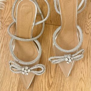 Billini heels never worn brand new